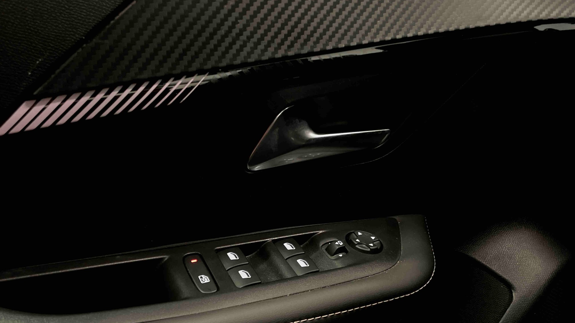 PEUGEOT 208 Allure 100 ch BVM6