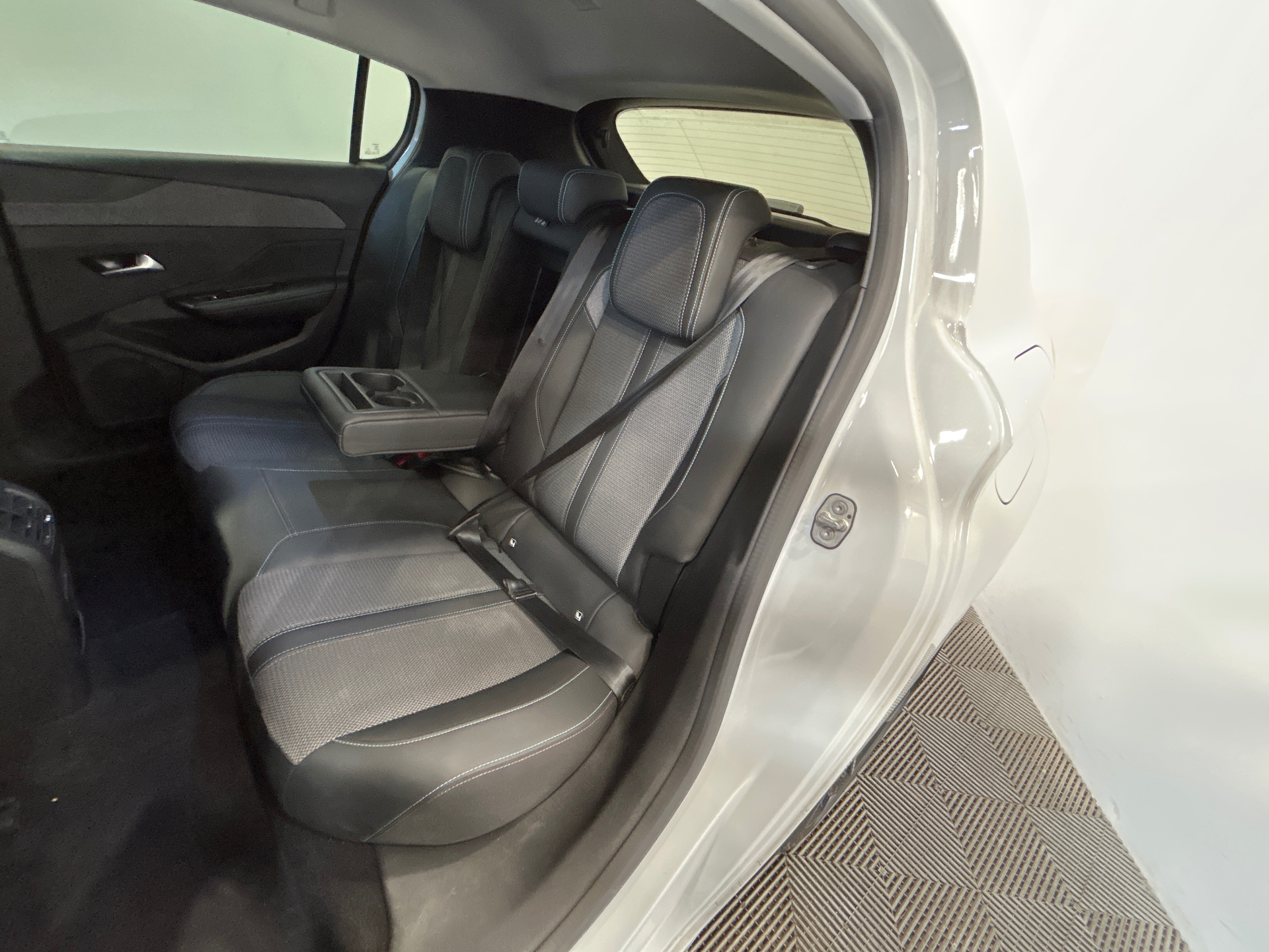 PEUGEOT 308 PHEV 180 e-EAT8 Allure