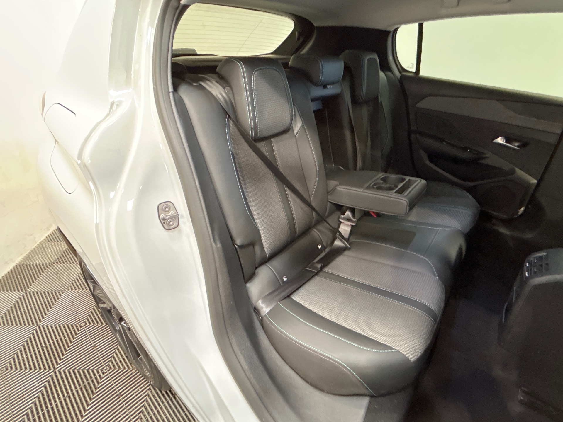 PEUGEOT 308 PHEV 180 e-EAT8 Allure