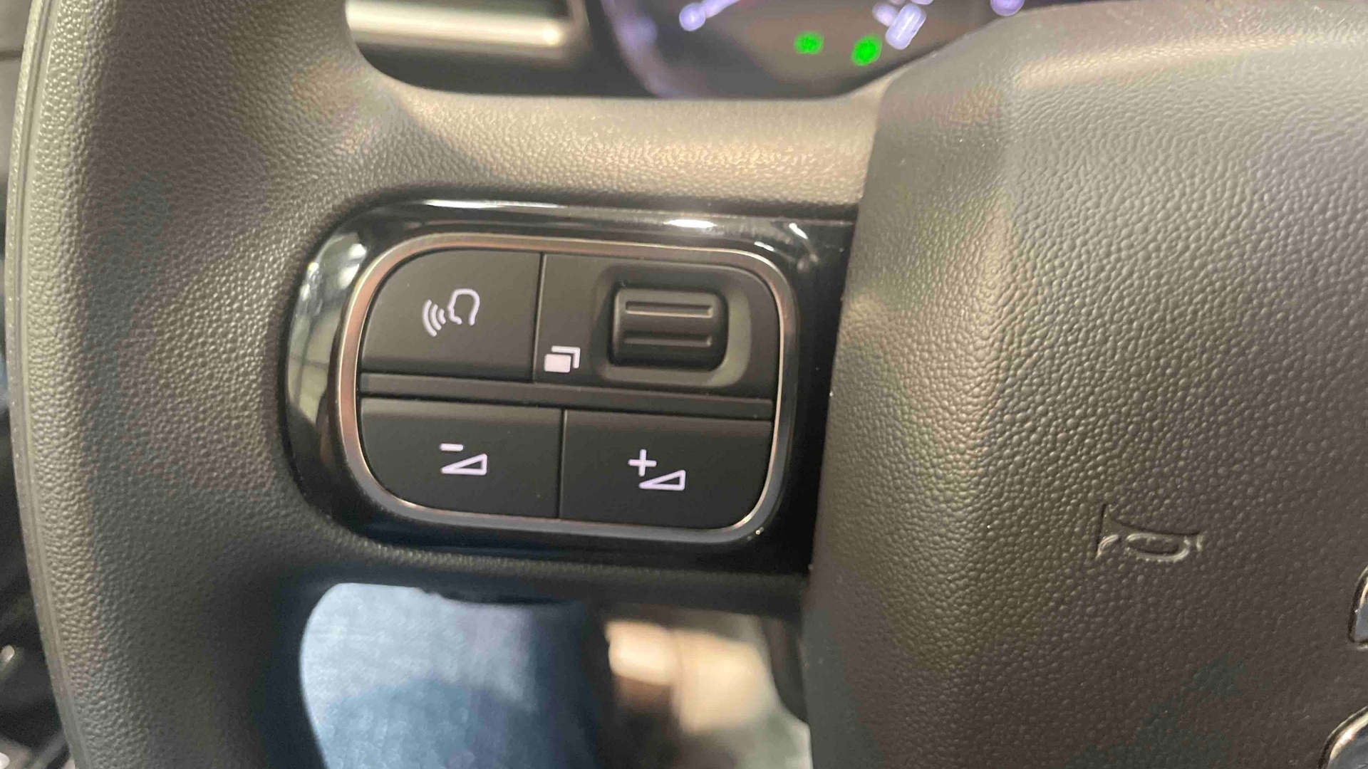 CITROEN C3 PureTech 110 S&S BVM6 Shine