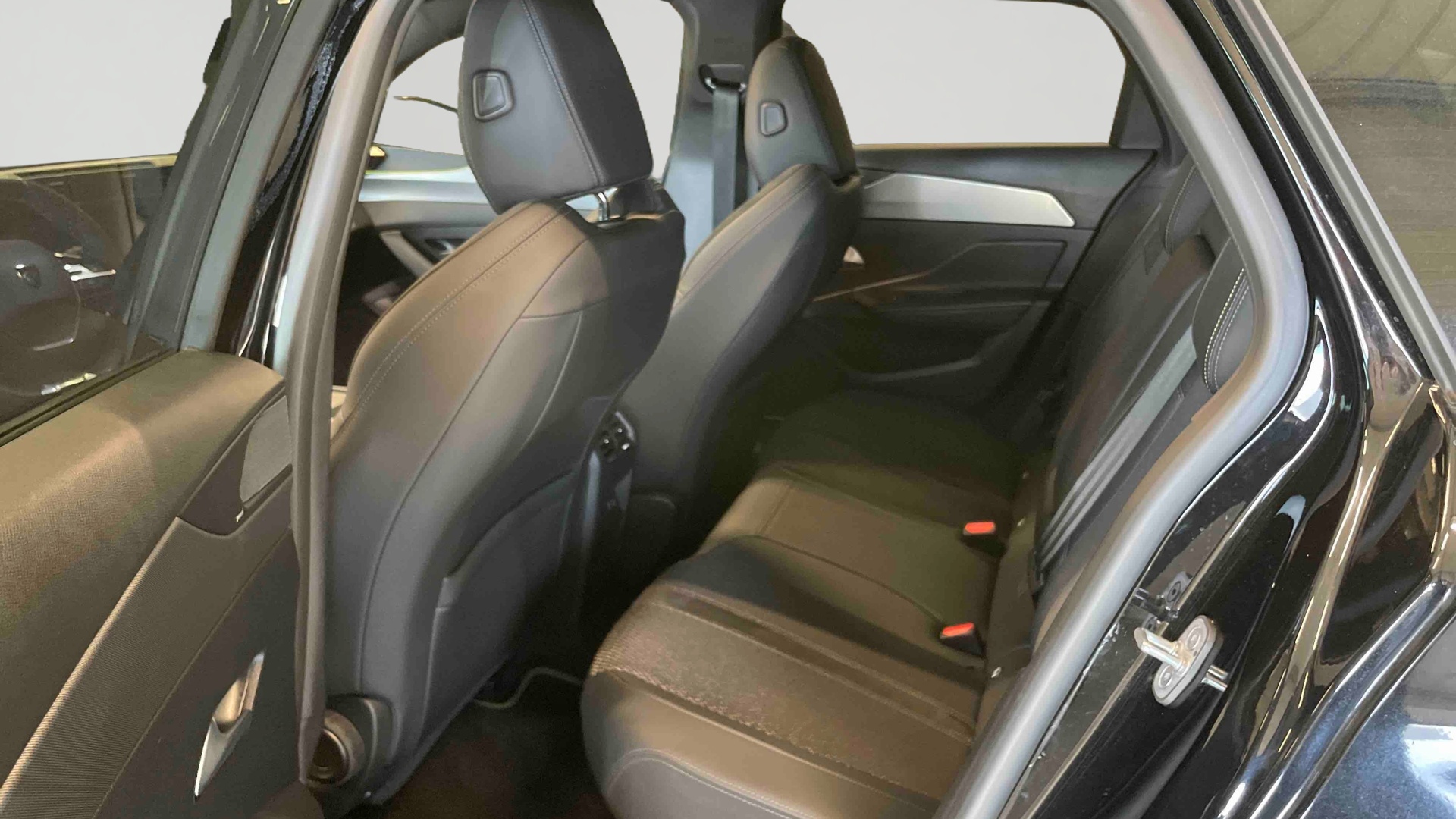 PEUGEOT 308 SW SW GT Hybrid 145 ch e-DCS6