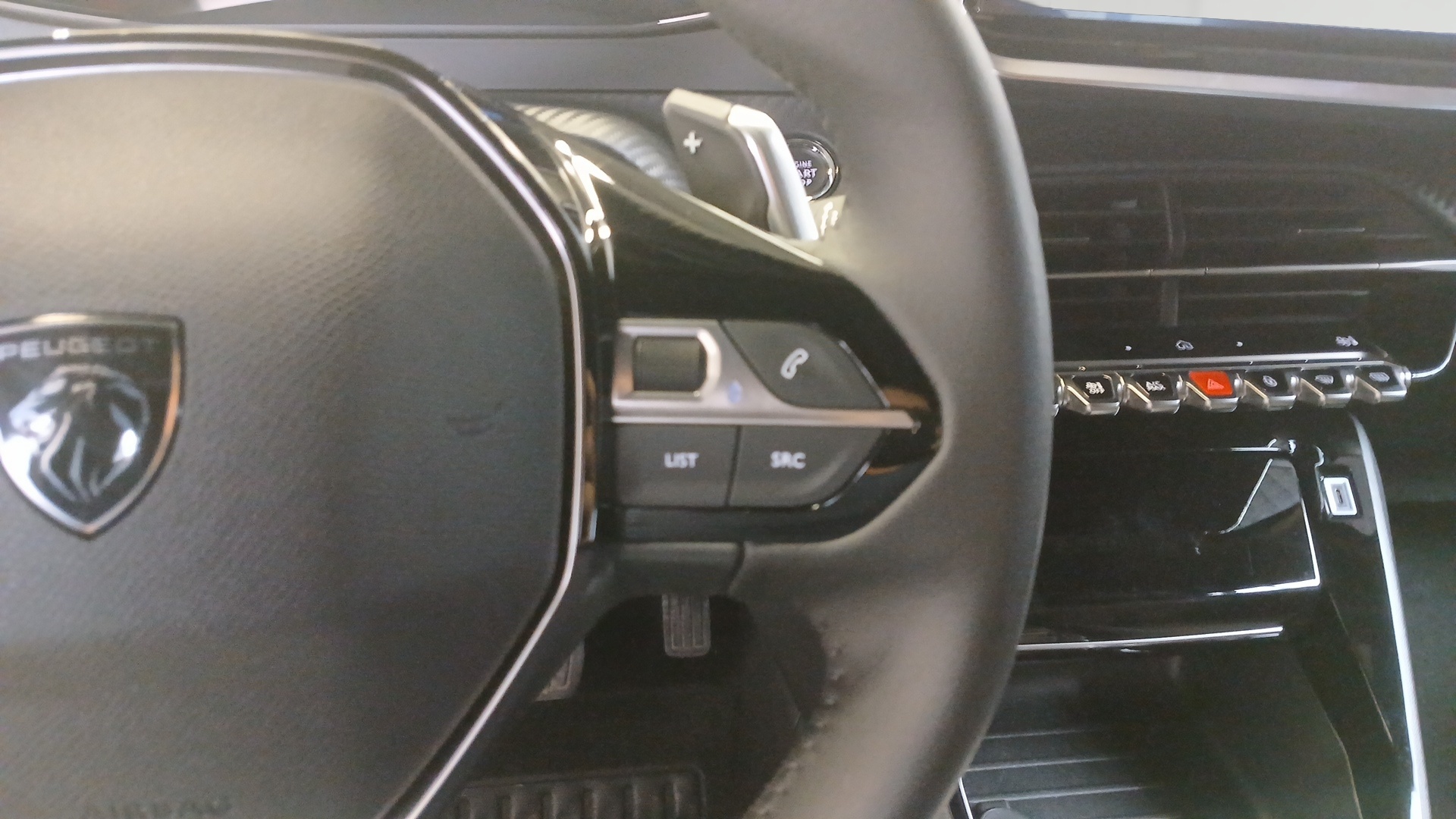 PEUGEOT 2008 Allure 130 ch S&S EAT8