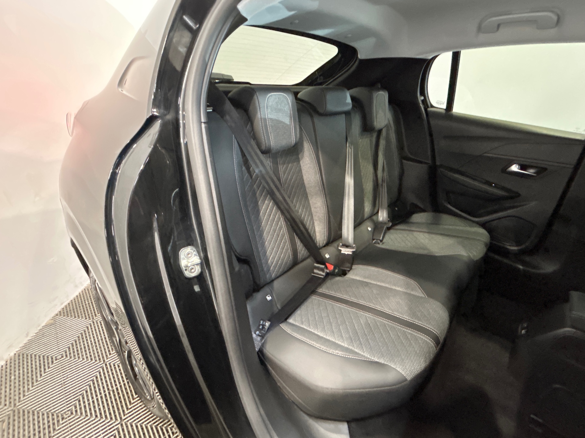 PEUGEOT 208 Allure 100 ch BVM6