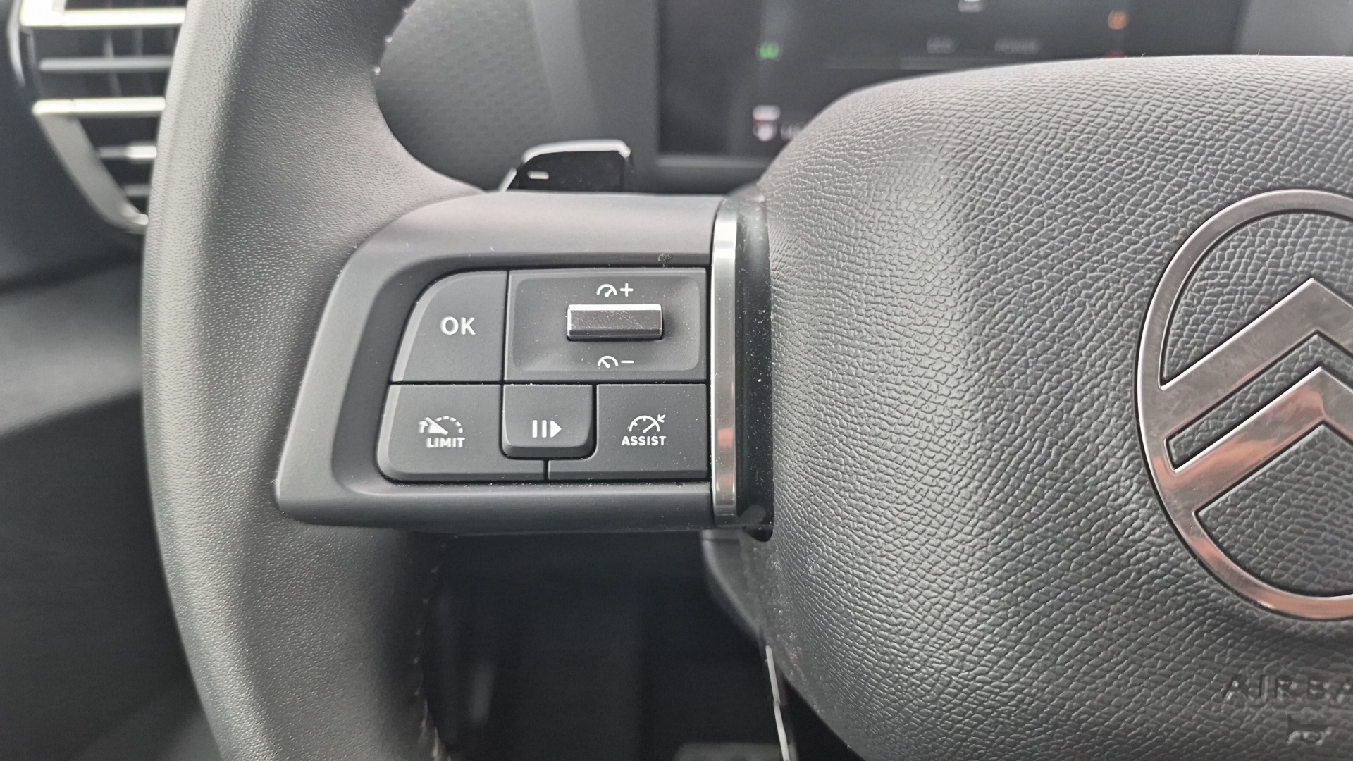 CITROEN C4 Hybride 145ch e-DCS6 PLUS