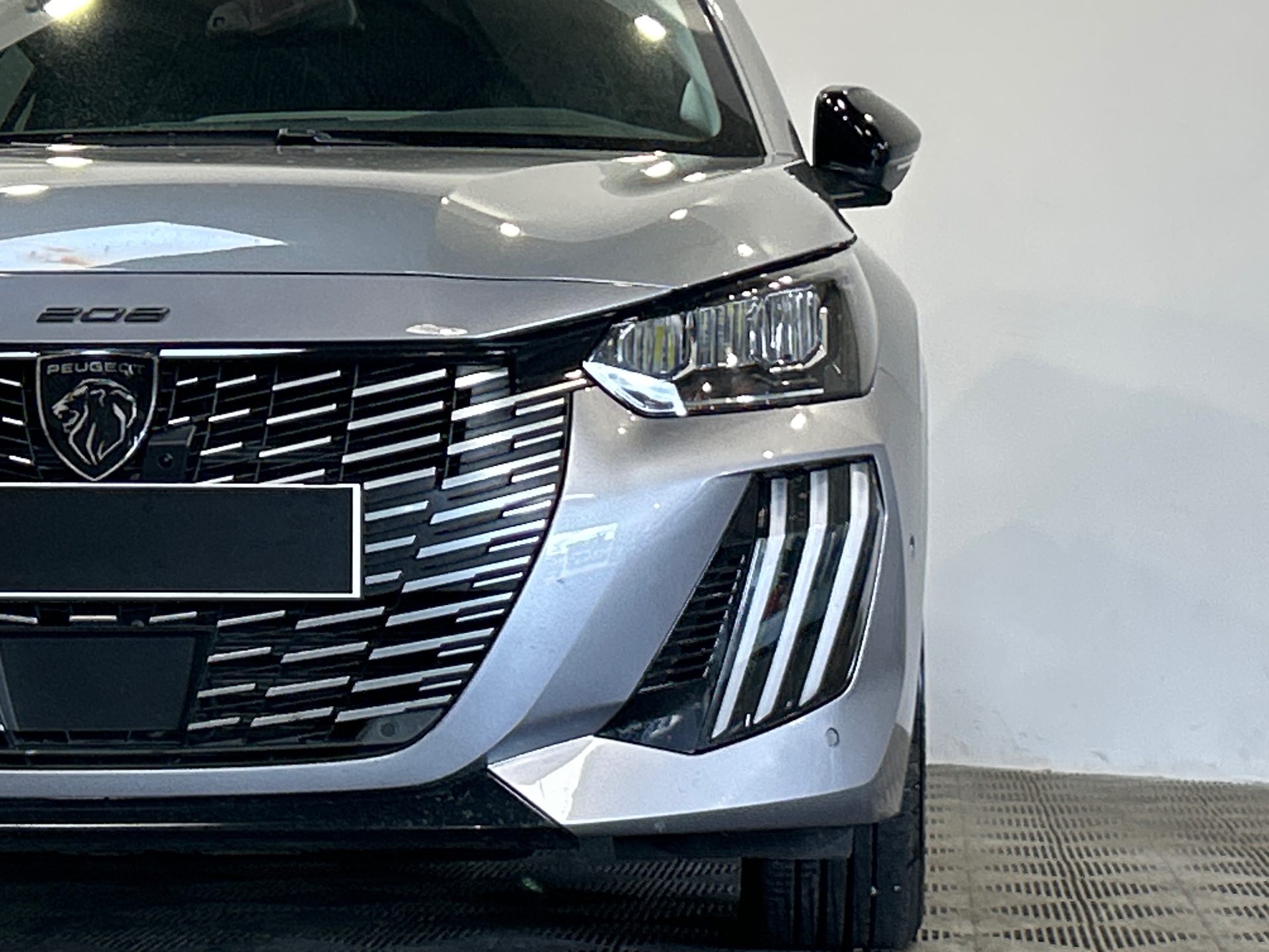 PEUGEOT 208 ALL PT100 BVM