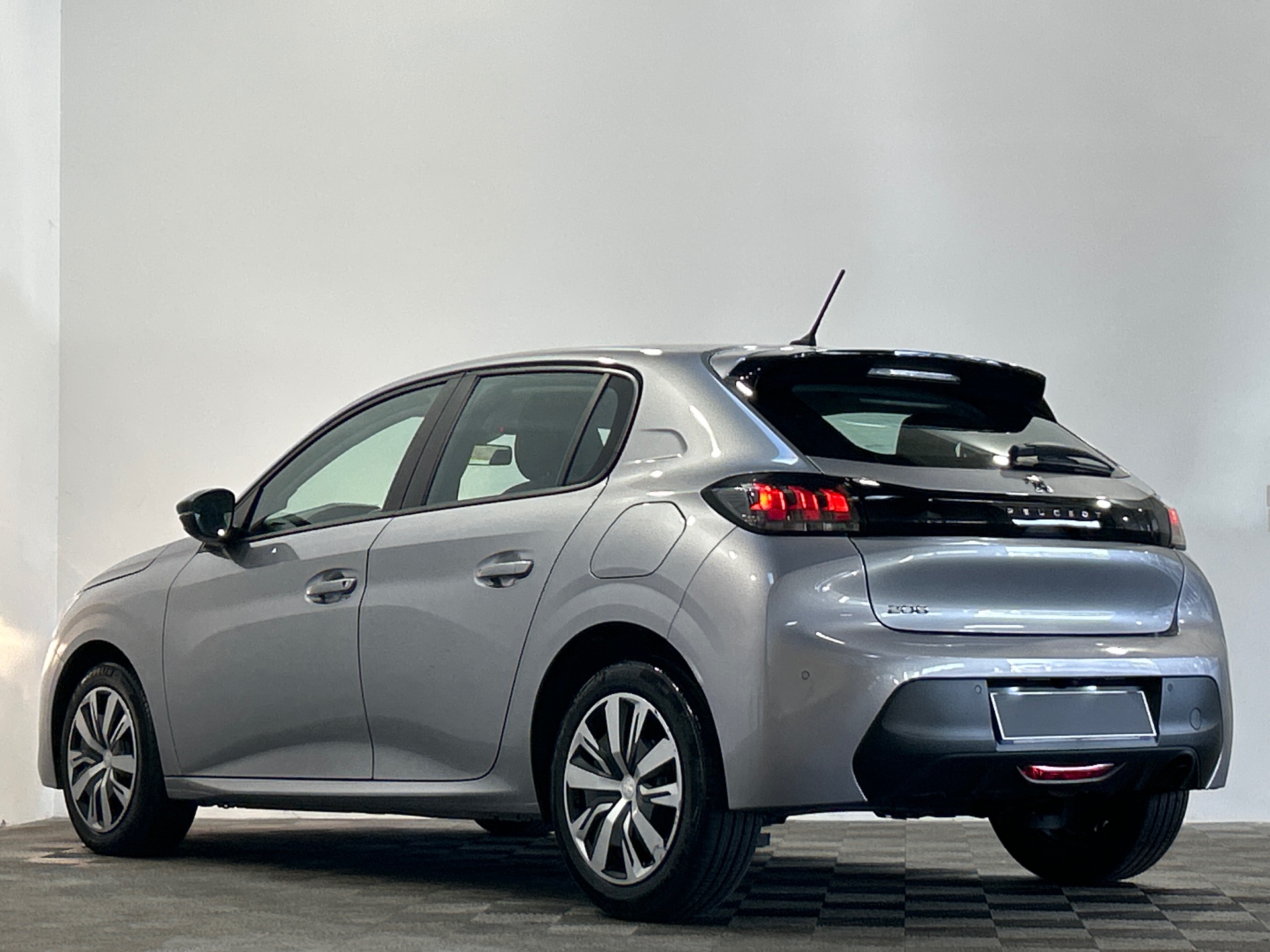 PEUGEOT 208 ACTIVE PACK PURETECH 75 S&S BVM5