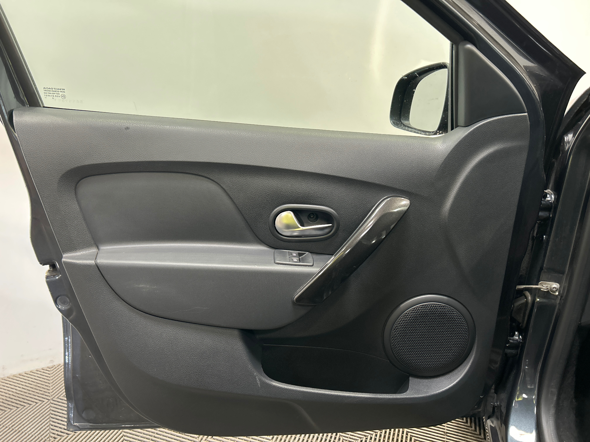 DACIA SANDERO SCe 75 City +