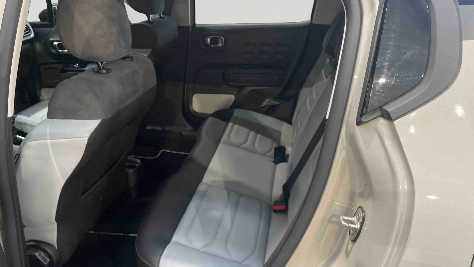 CITROEN C3 PureTech 110 BVM6 Elle - 5P