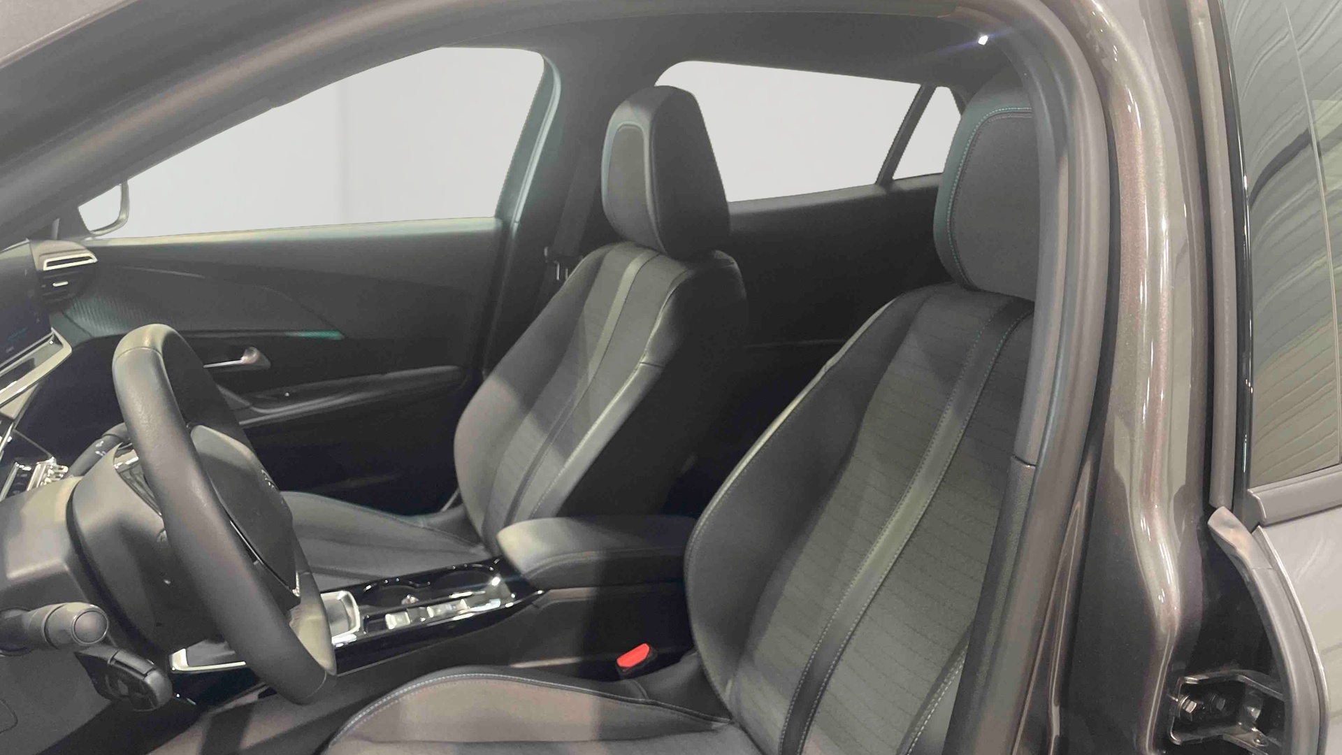 PEUGEOT 2008 PureTech 130 S&S BVM6 Allure Pack