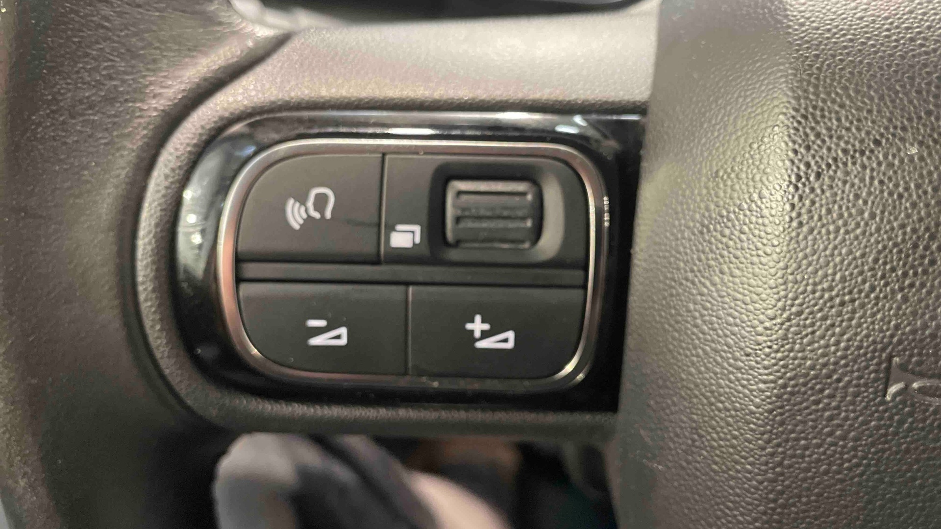 CITROEN C3 PureTech 110 BVM6 Elle - 5P