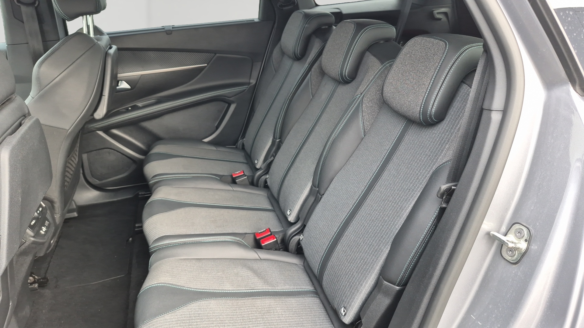 PEUGEOT 5008 ALLURE PK PTECH 130 S&S BVM6