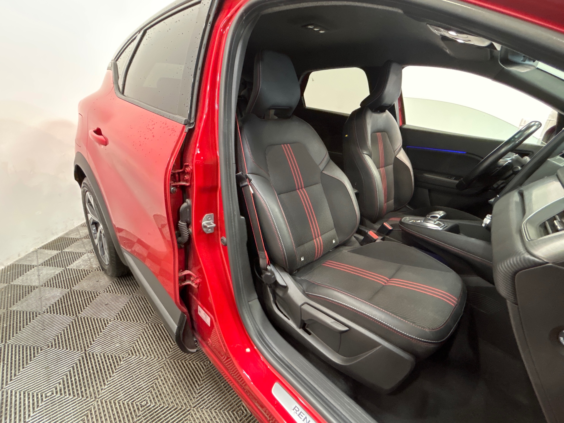 RENAULT CAPTUR R.S. line mild hybrid 160 EDC