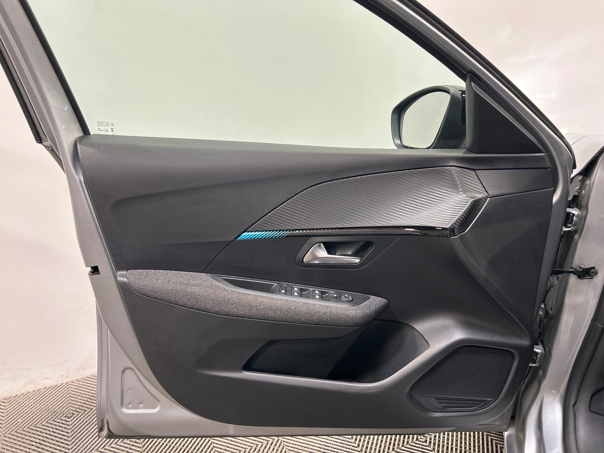 PEUGEOT 208 STYLE PURETECH 75 S&S BVM5