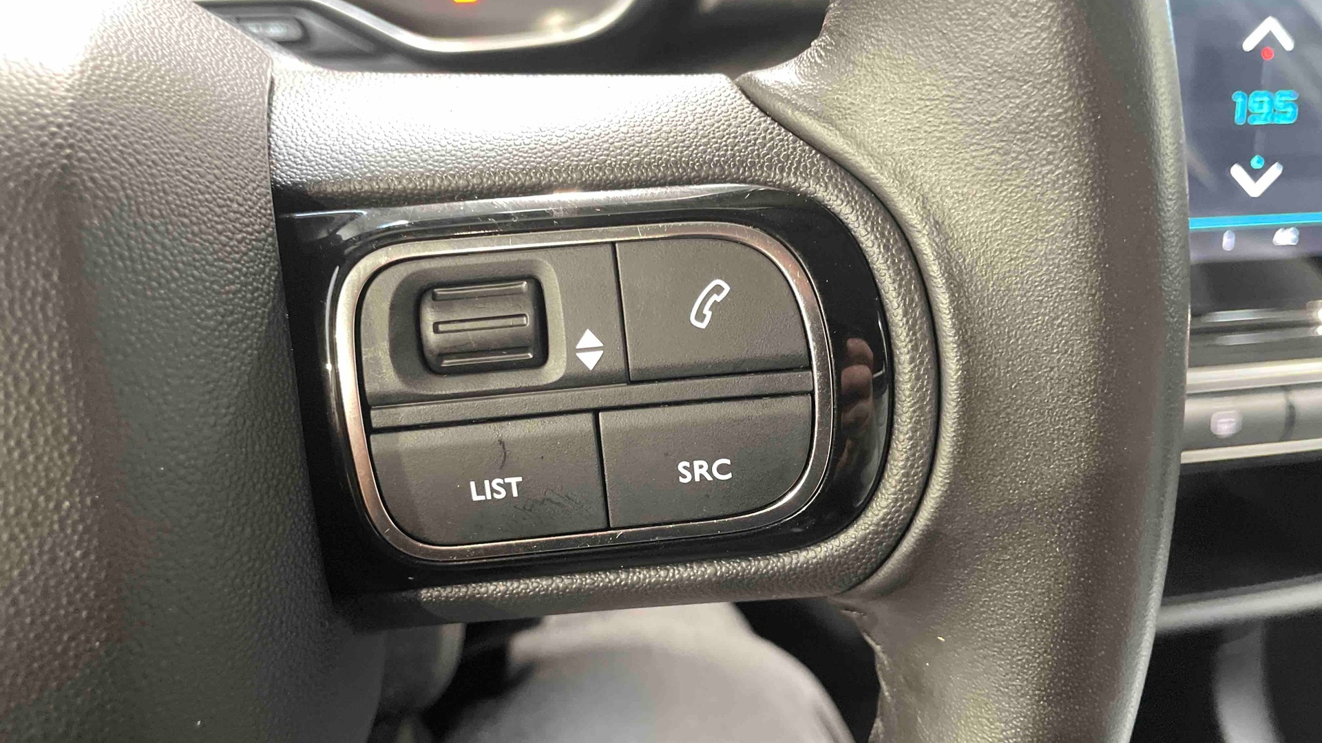 CITROEN C3 PureTech 110 BVM6 Elle - 5P