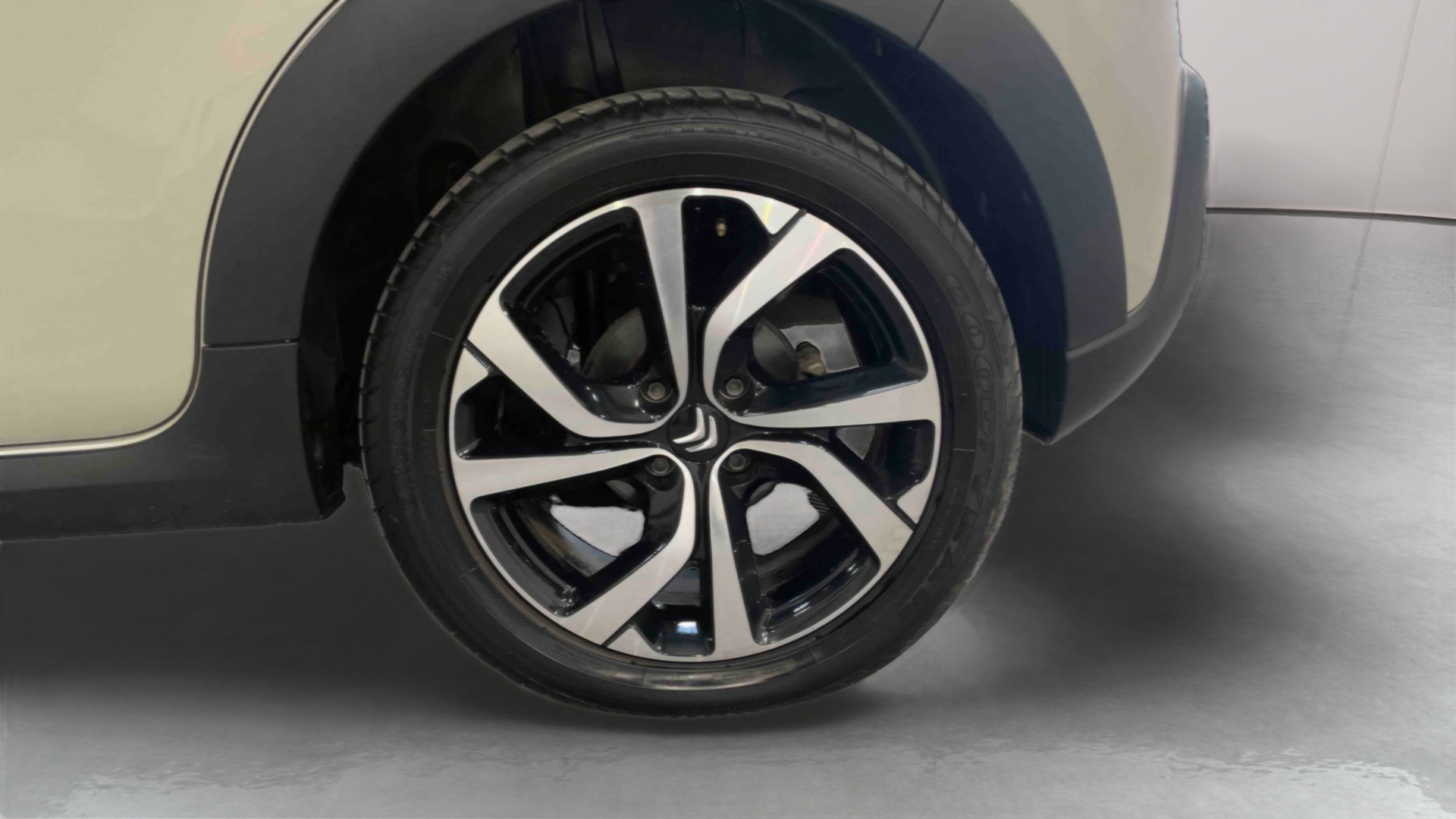 CITROEN C3 PureTech 110 BVM6 Elle - 5P