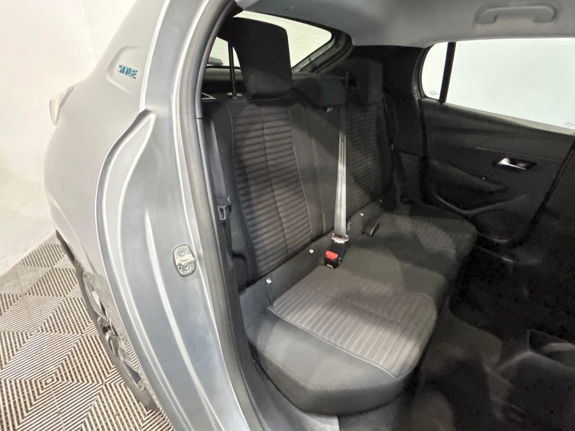 PEUGEOT 208 STYLE PURETECH 75 S&S BVM5