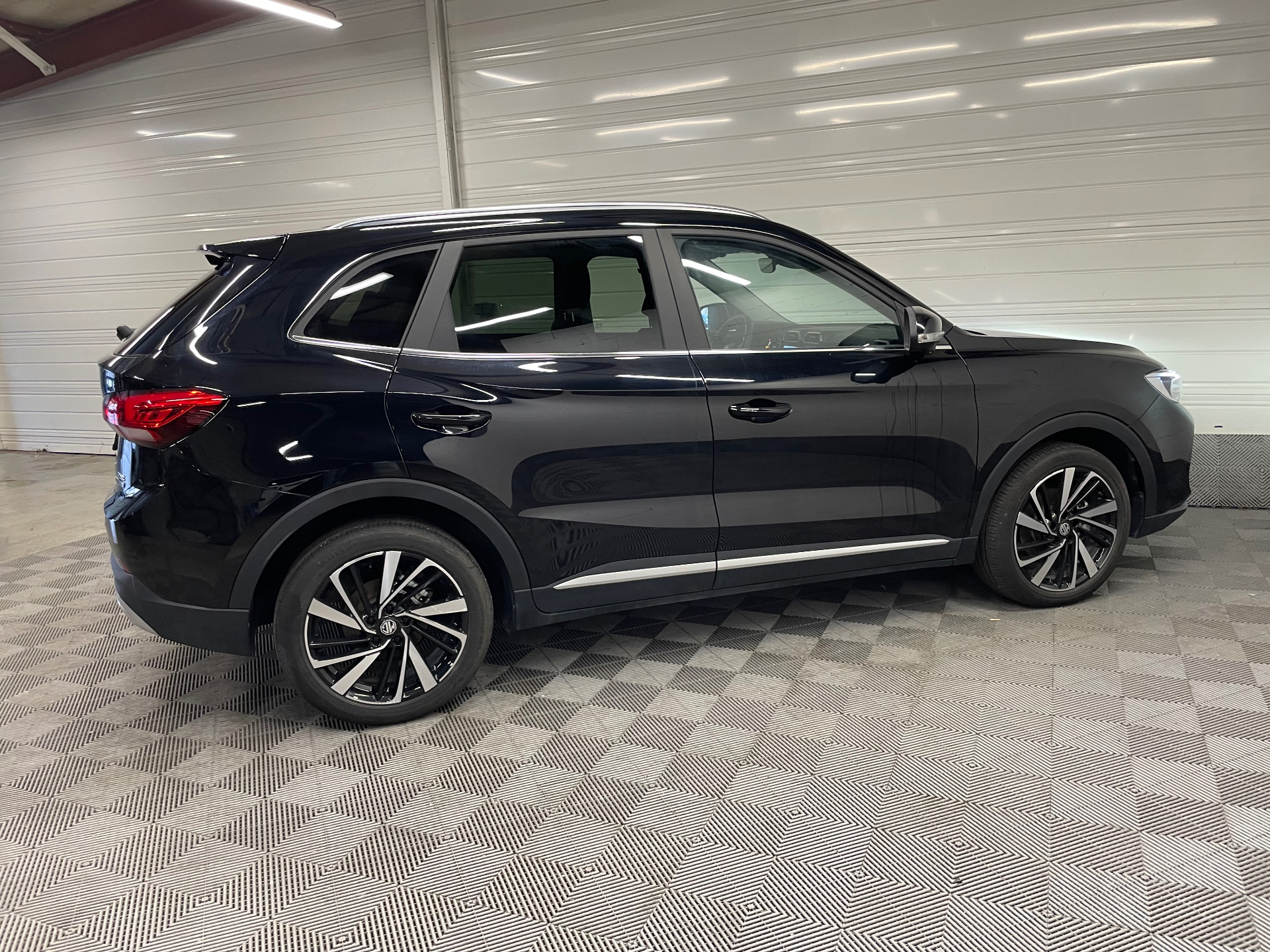 MG ZS 1.5 L Hybrid+ 197 ch Luxury