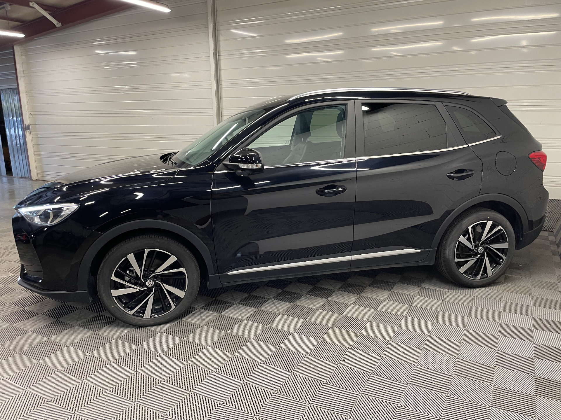MG ZS 1.5 L Hybrid+ 197 ch Luxury