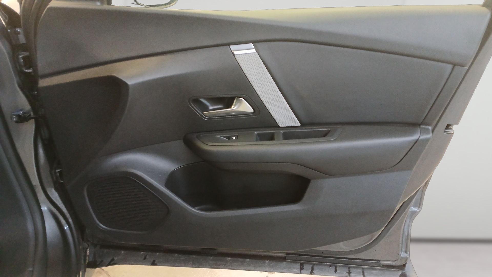 CITROEN C4 PureTech 130 BVM6 Plus