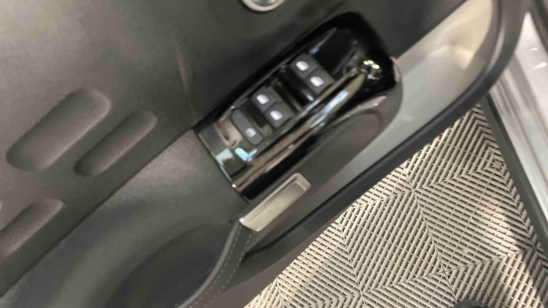 CITROEN C3 PureTech 110 S&S BVM6 Shine
