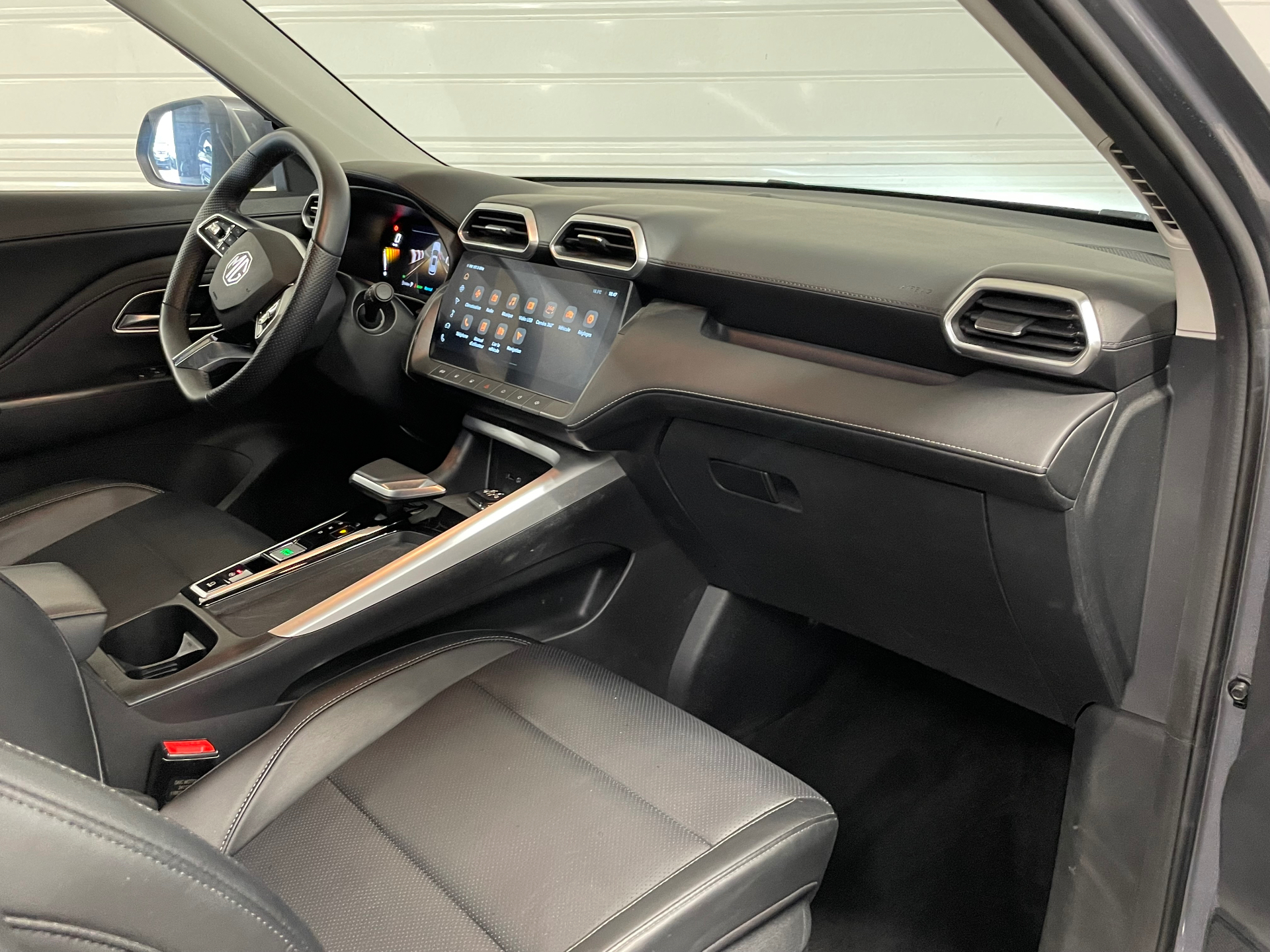 MG ZS 1.5 L Hybrid+ 197 ch Luxury