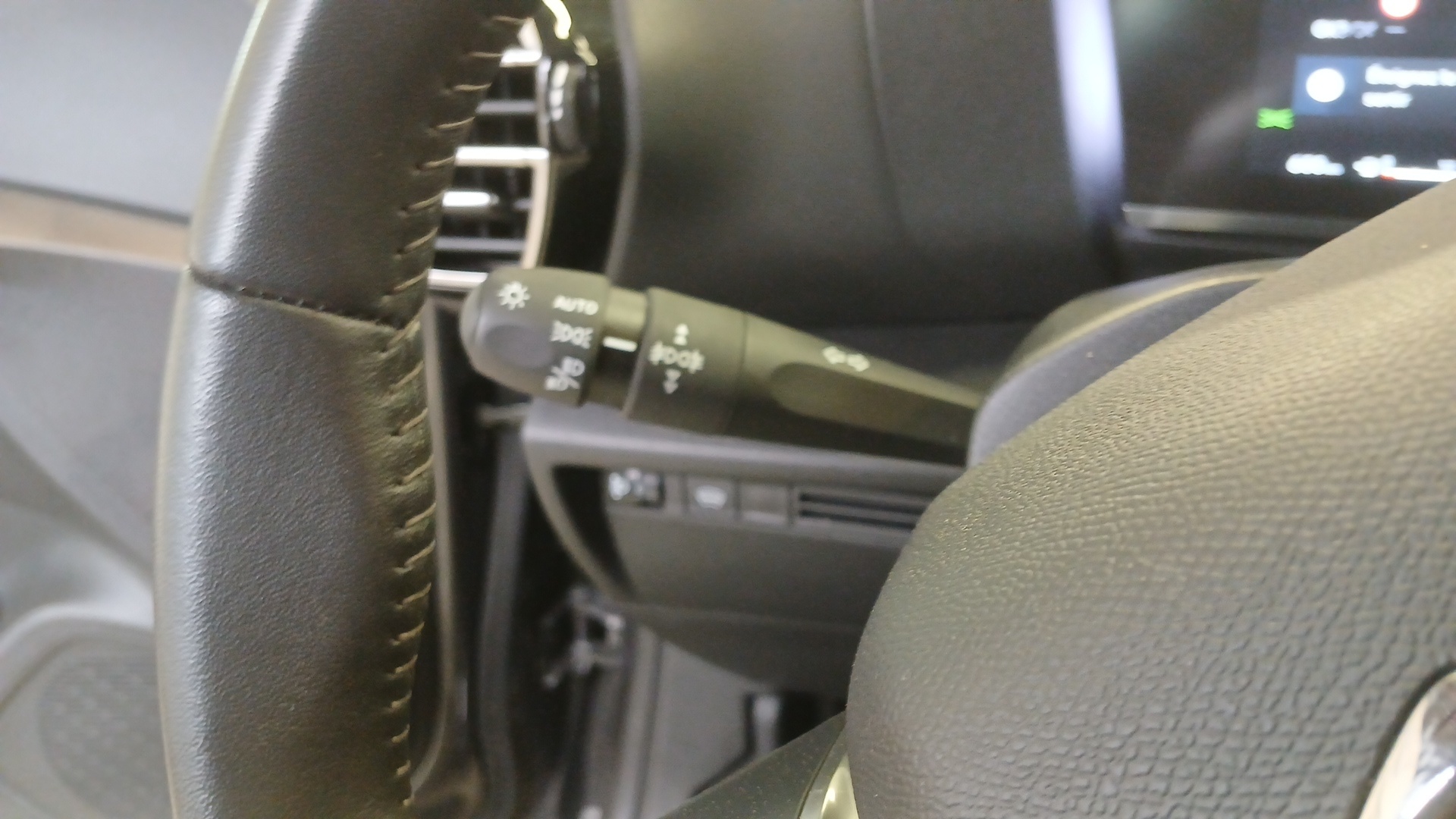 CITROEN C4 PureTech 130 BVM6 Plus