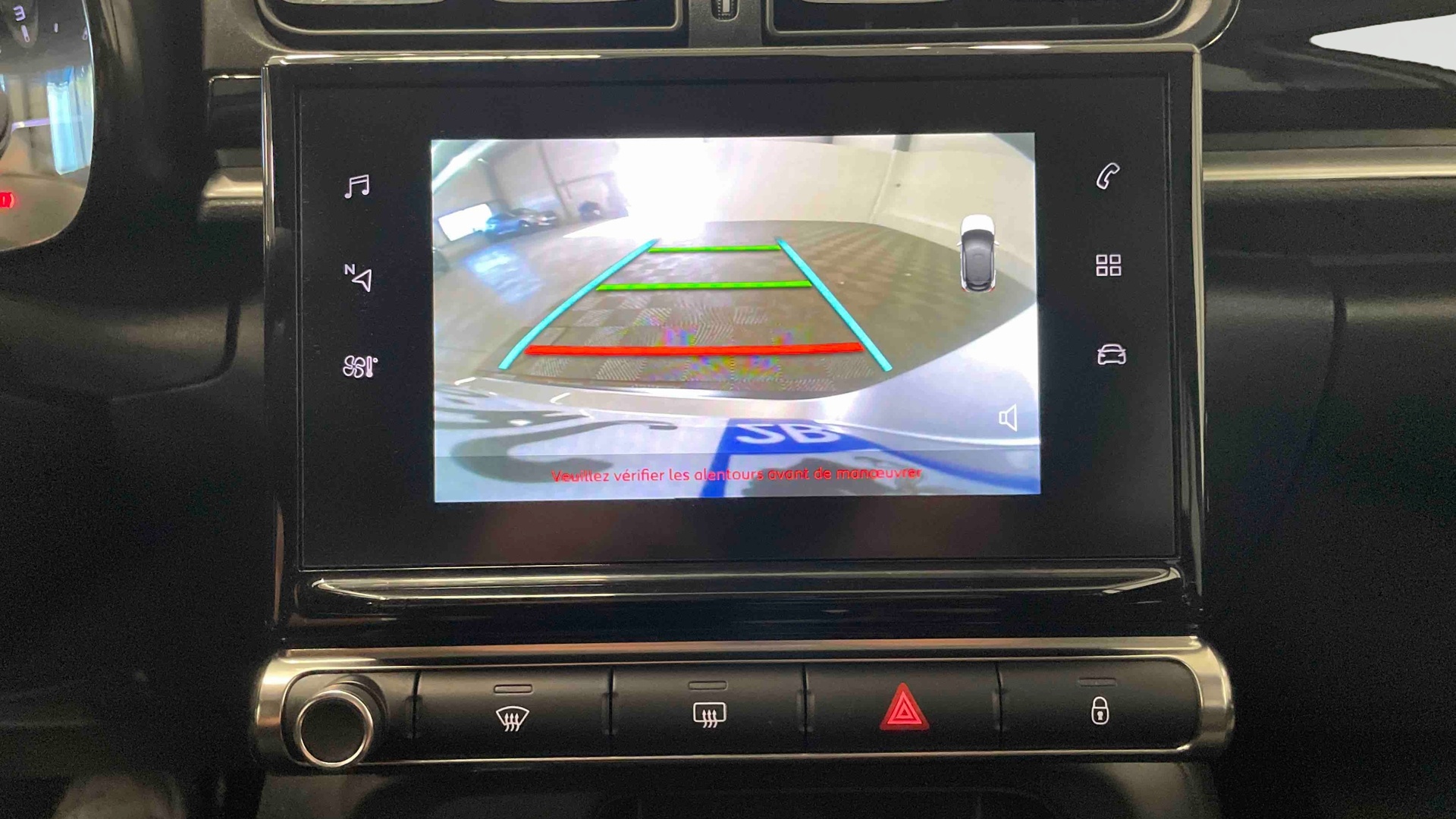 CITROEN C3 BHDI 100 S&S BVM6 SHINE EXPBlueHDi 100 S&S BVM6 Shine - 5P