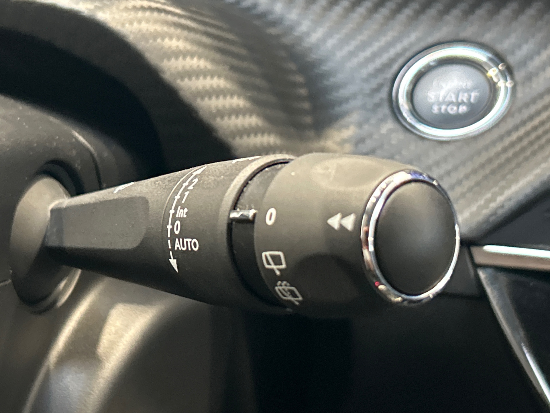 PEUGEOT 208 ALL PT100 BVM