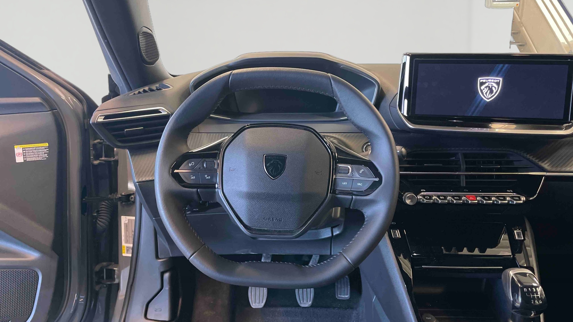 PEUGEOT 2008 Allure 100 ch BVM6