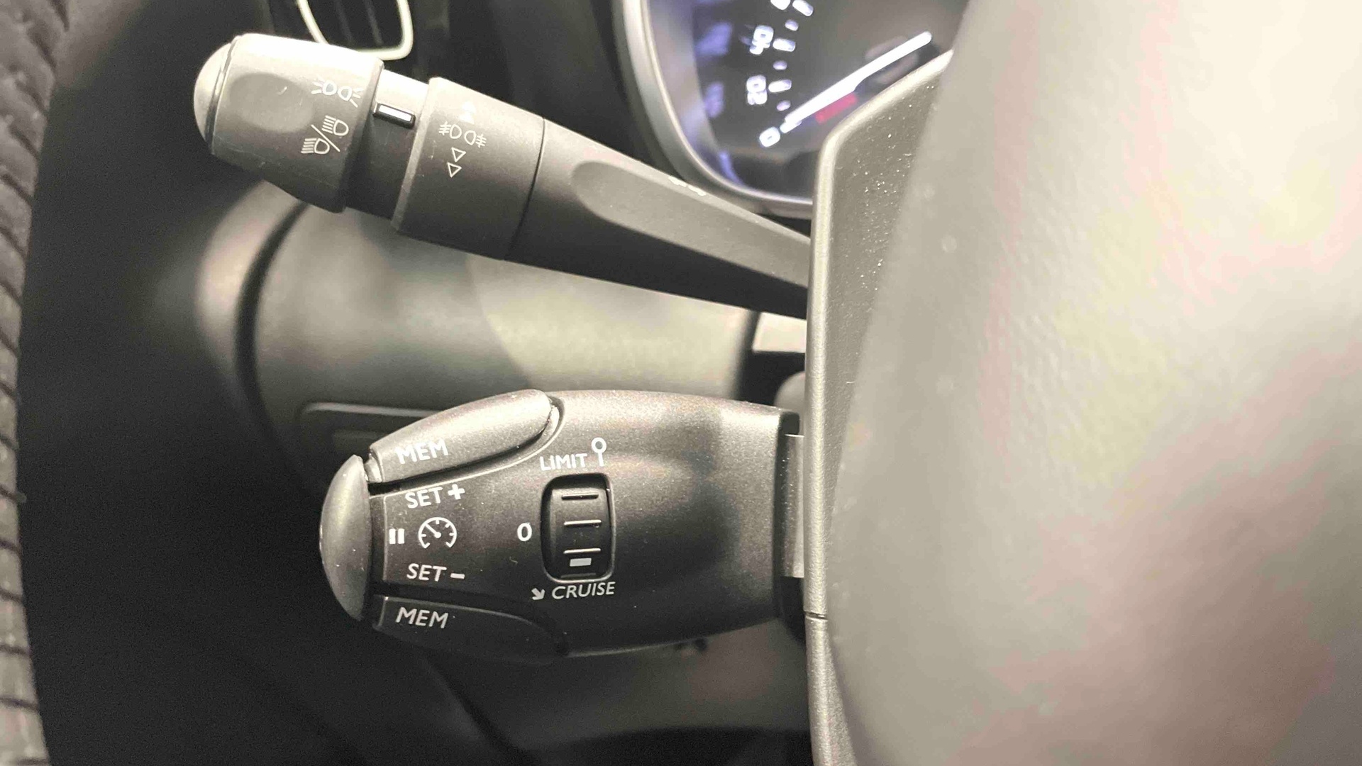 CITROEN C3 AIRCROSS PT110 S&S BVM6 SHINE