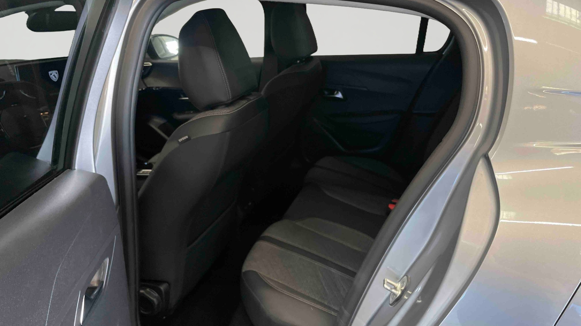 PEUGEOT 208 ALLURE PURETECH 100 S&S BVM6