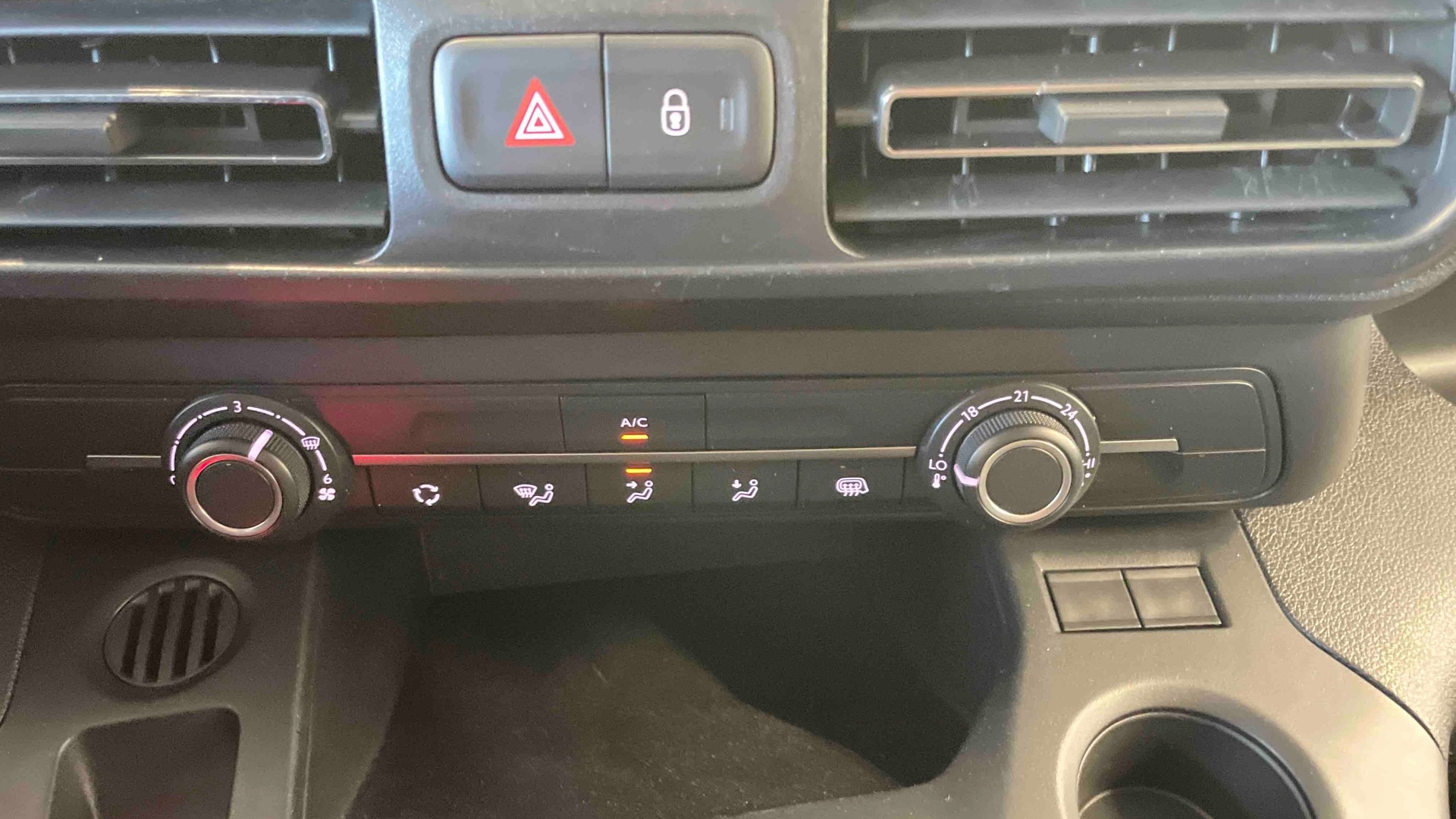 CITROEN BERLINGO VAN M 950 BLUEHDI 100 S&S BVM6