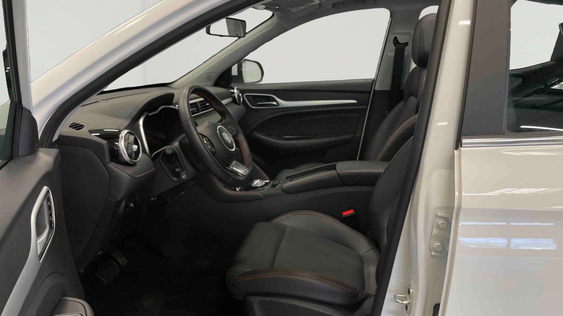 MG ZS ELECTRIQUE 51 Kwh LUXURY