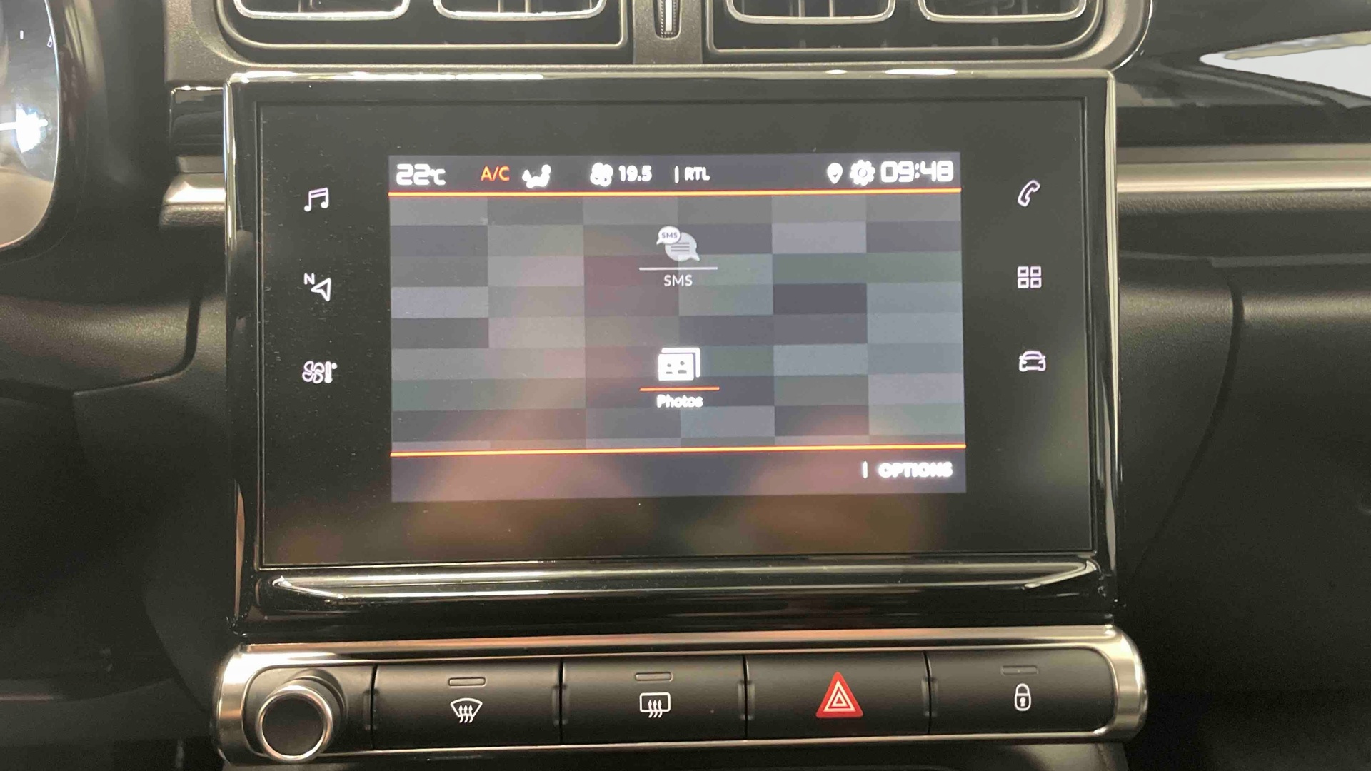 CITROEN C3 BHDI 100 S&S BVM6 SHINE EXPBlueHDi 100 S&S BVM6 Shine - 5P