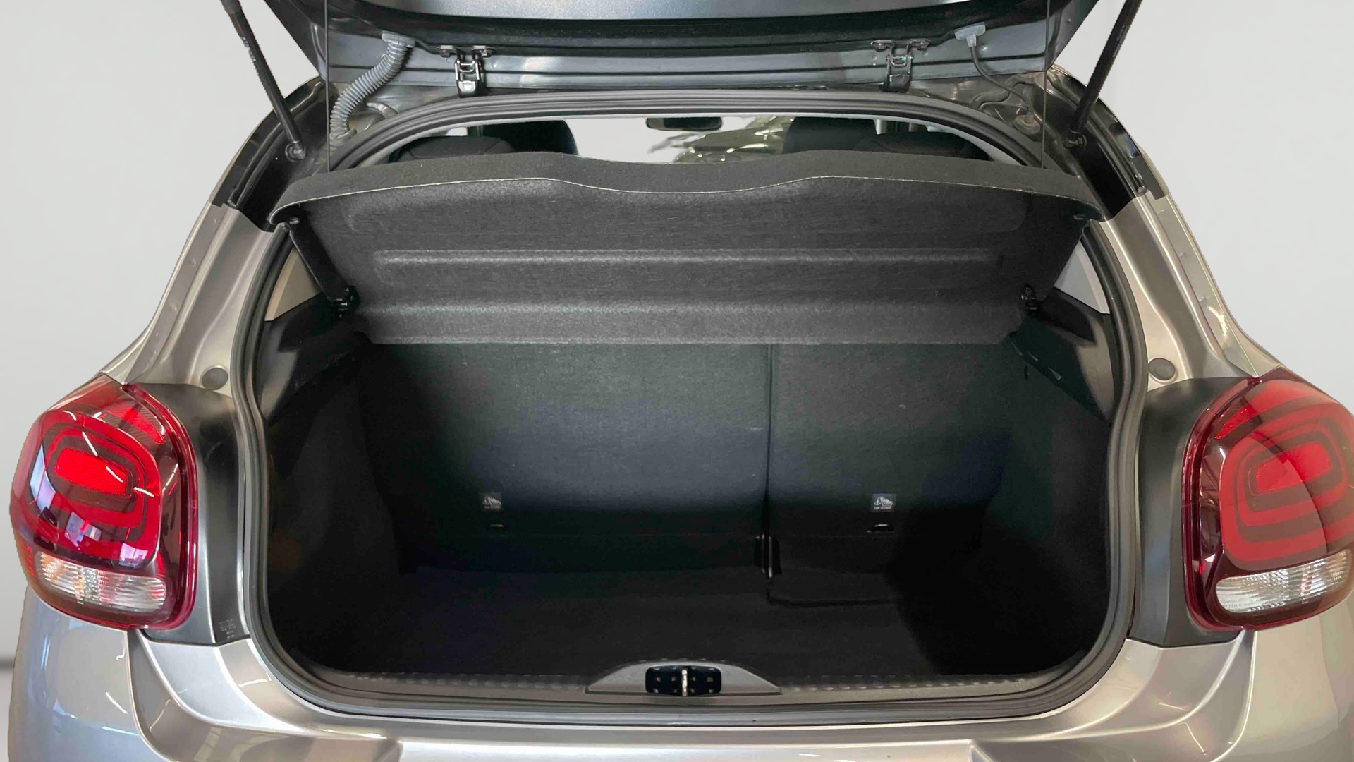CITROEN C3 BHDI 100 S&S BVM6 SHINE EXPBlueHDi 100 S&S BVM6 Shine - 5P