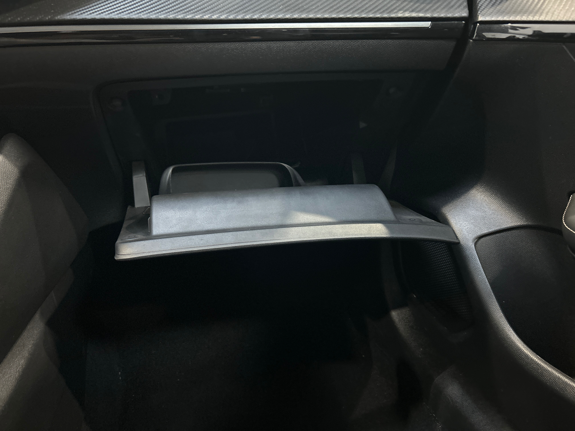 PEUGEOT 208 ALL PT100 BVM