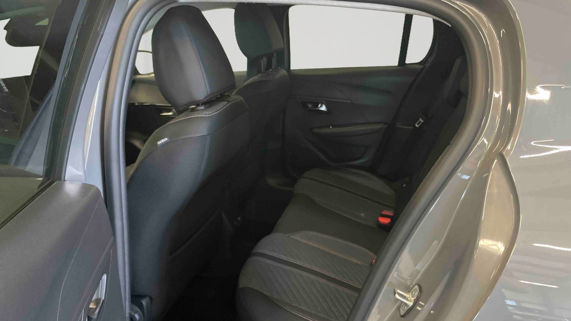 PEUGEOT 208 Allure 100 ch BVM6