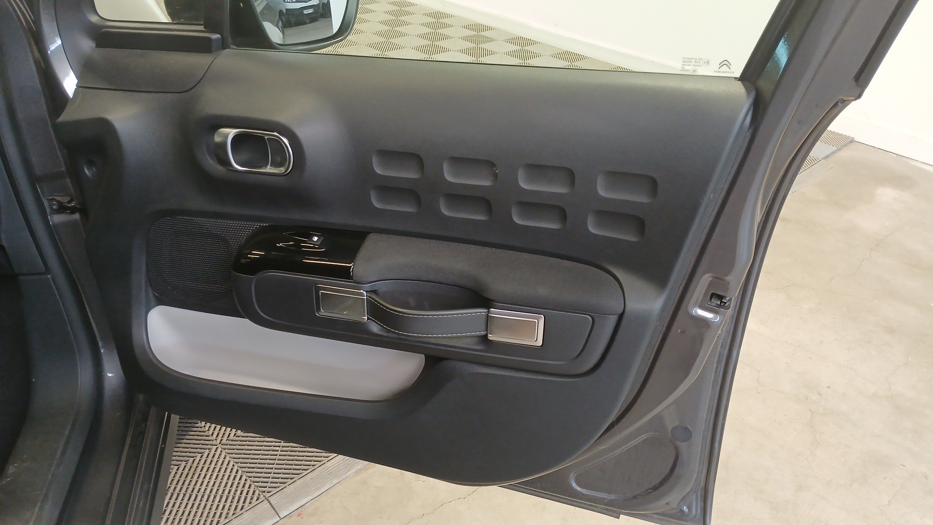 CITROEN C3 PURETECH 110 S&S EAT6 MAX