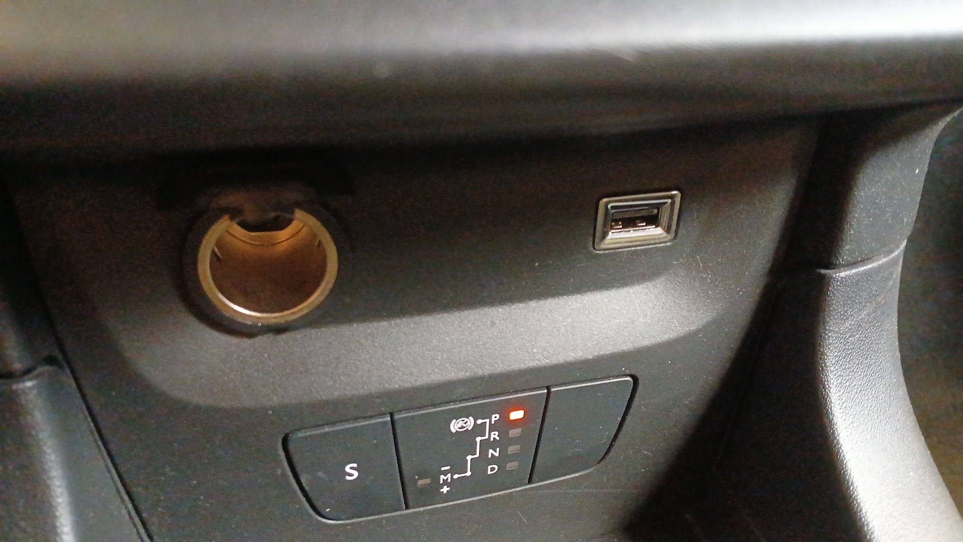 CITROEN C3 PURETECH 110 S&S EAT6 MAX