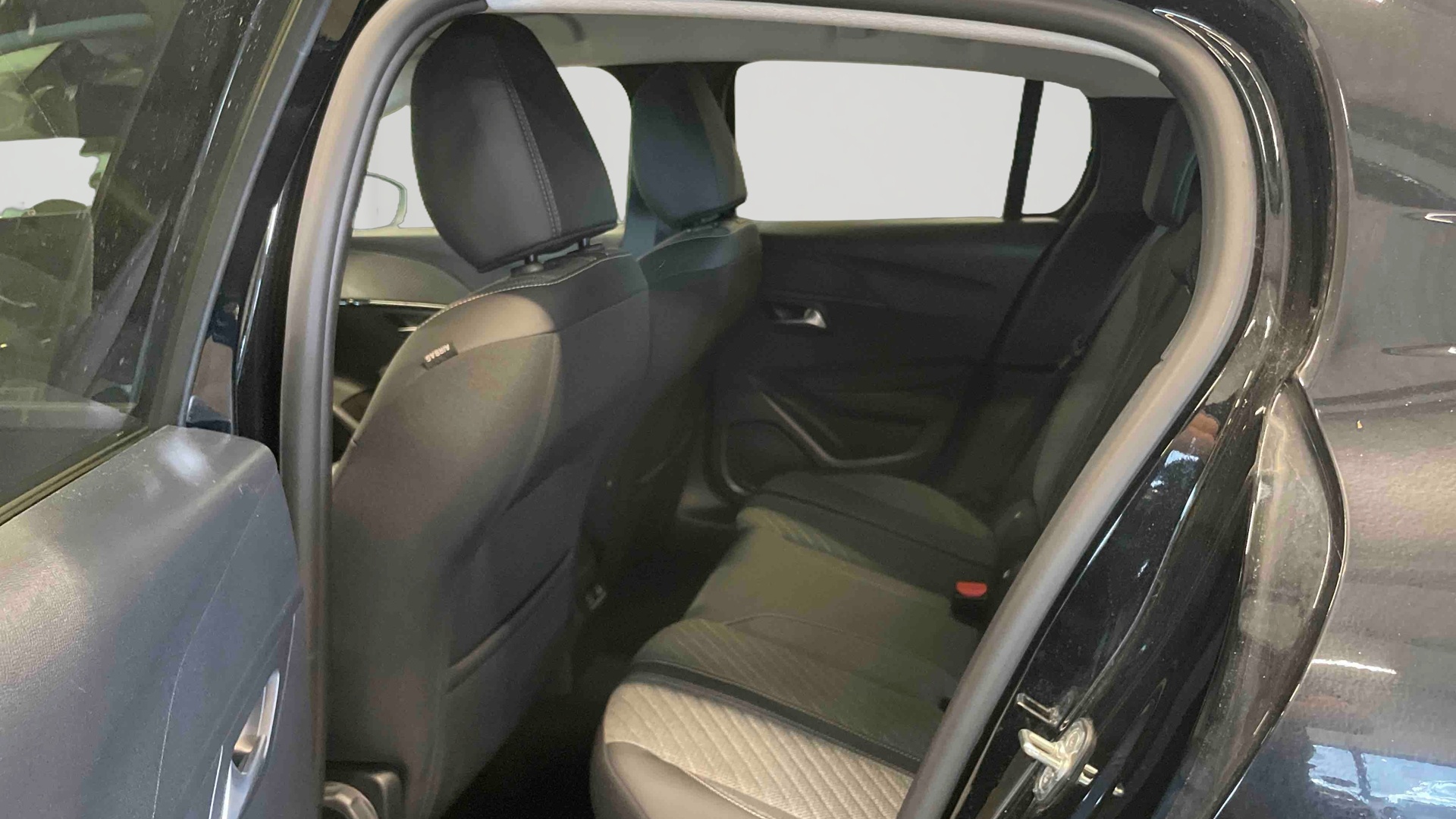 PEUGEOT 208 Allure 100 ch BVM6