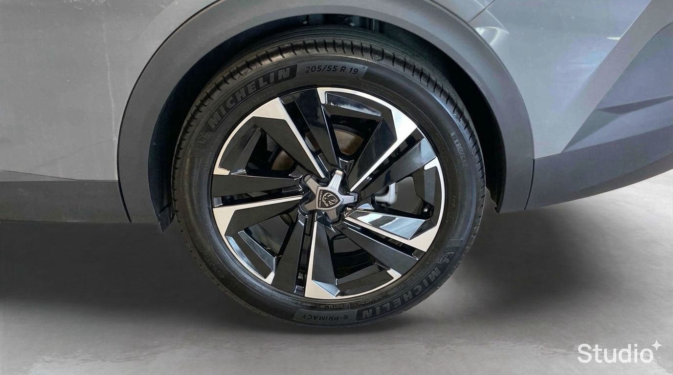 PEUGEOT 408 Allure Hybrid 145 ch e-DCS6