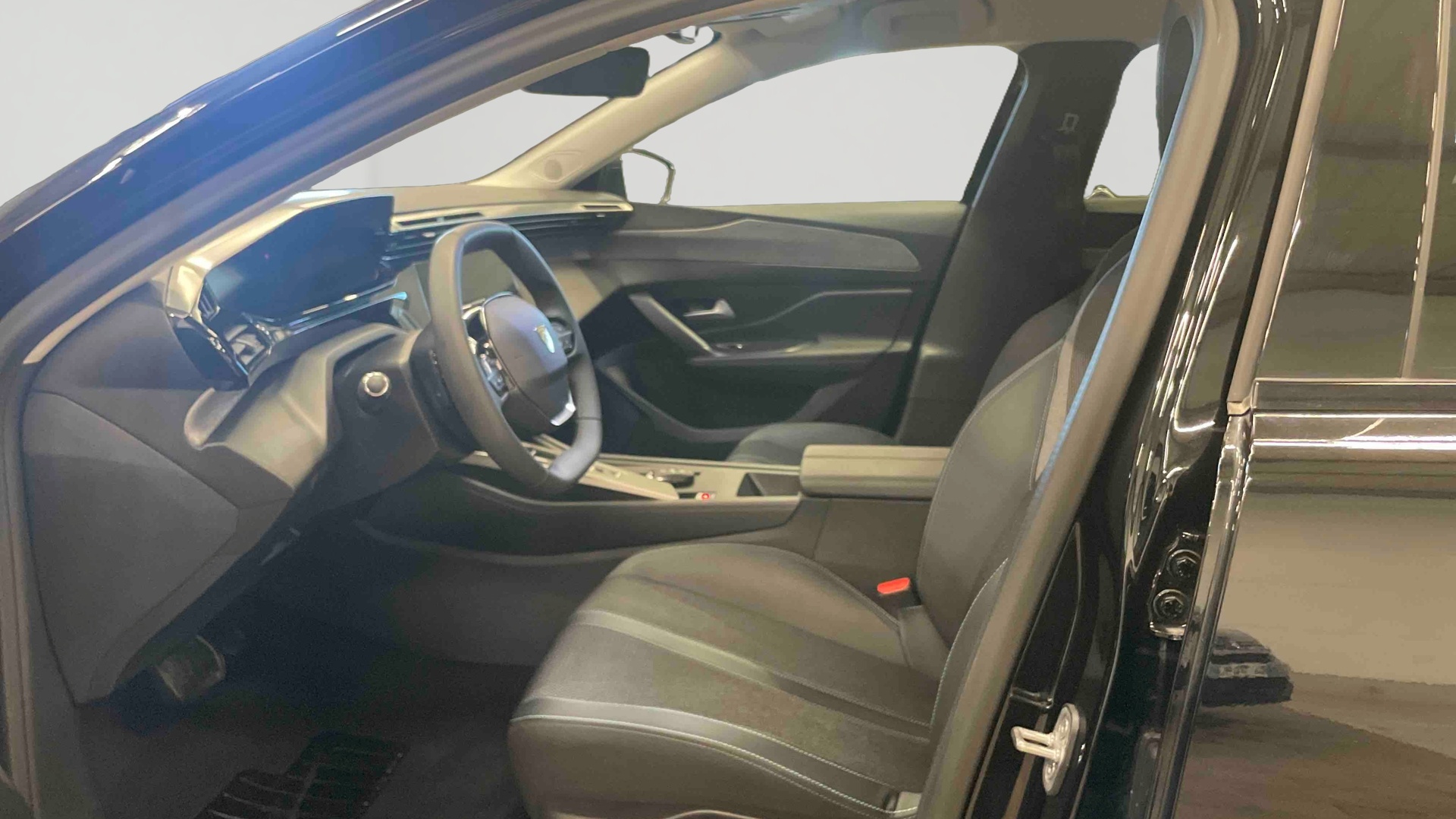 PEUGEOT 408 Allure Hybrid 145 ch e-DCS6