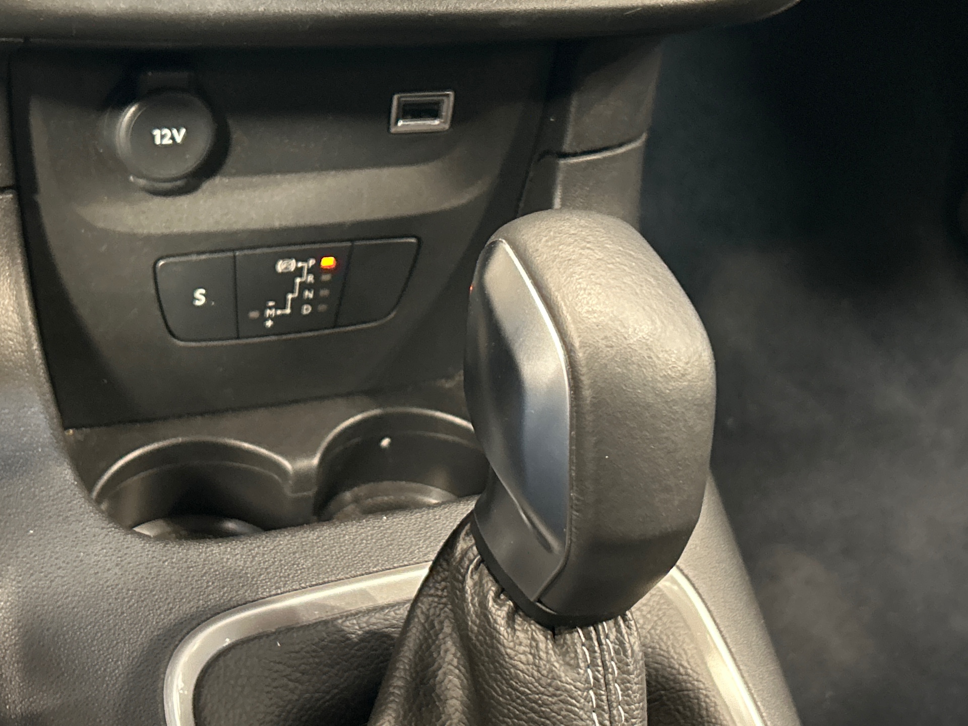 CITROEN C3 PURETECH 110 S&S EAT6 MAX