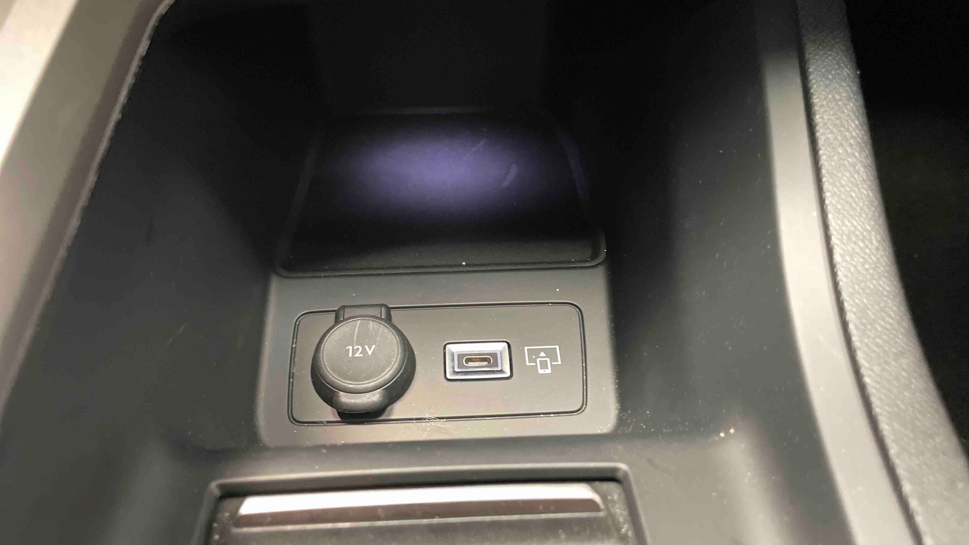 PEUGEOT 408 Allure Hybrid 145 ch e-DCS6