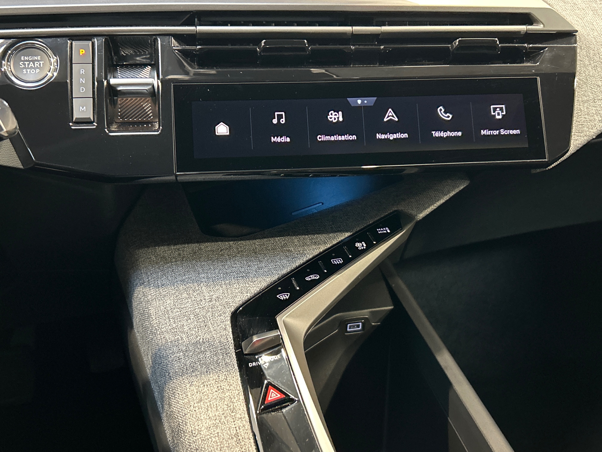 PEUGEOT 3008 Allure Hybrid 145 ch e-DCS6