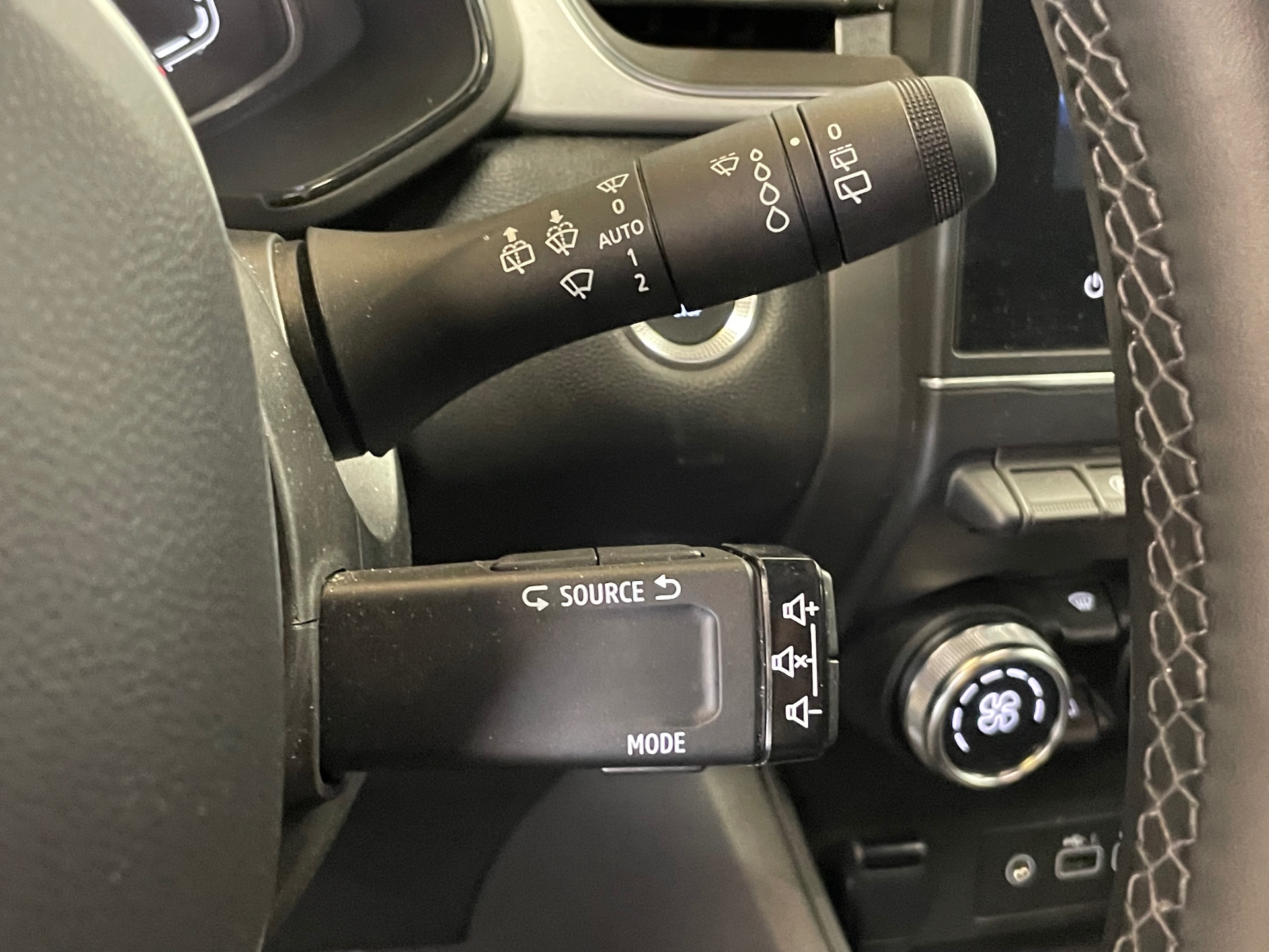 RENAULT CAPTUR TCe 90 Techno