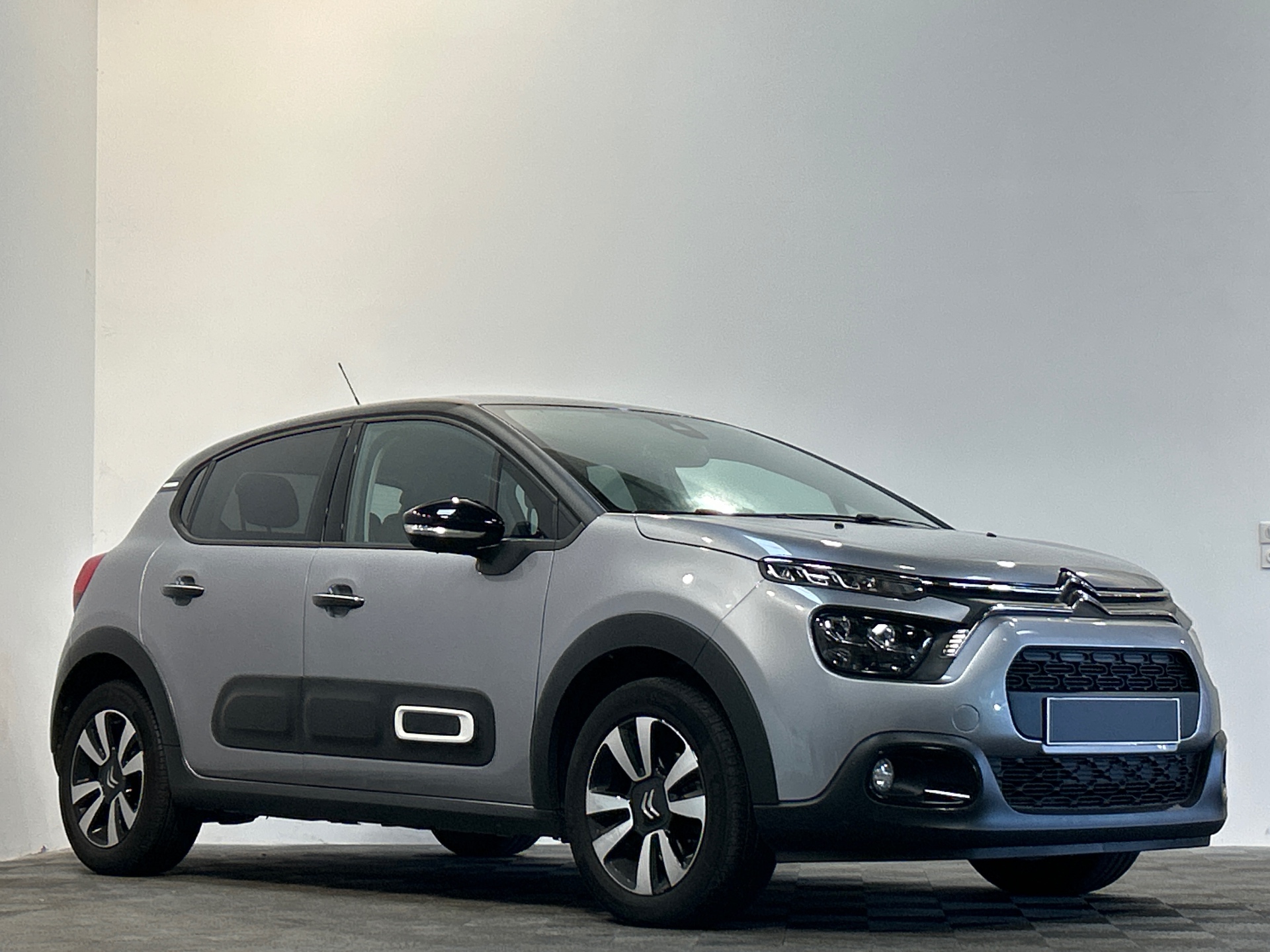 CITROEN C3 PURETECH 110 S&S EAT6 MAX