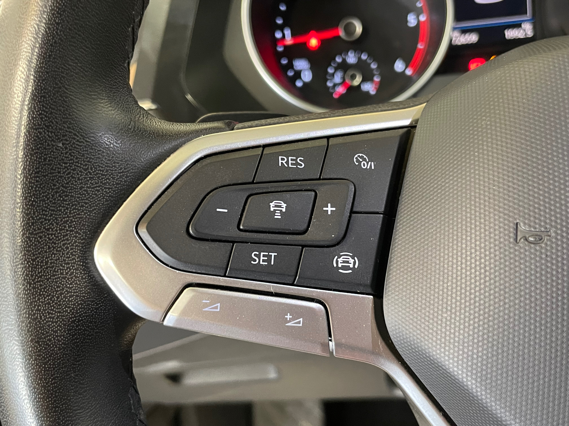 VOLKSWAGEN TIGUAN 2.0 TDI 150ch DSG7 Life Plus