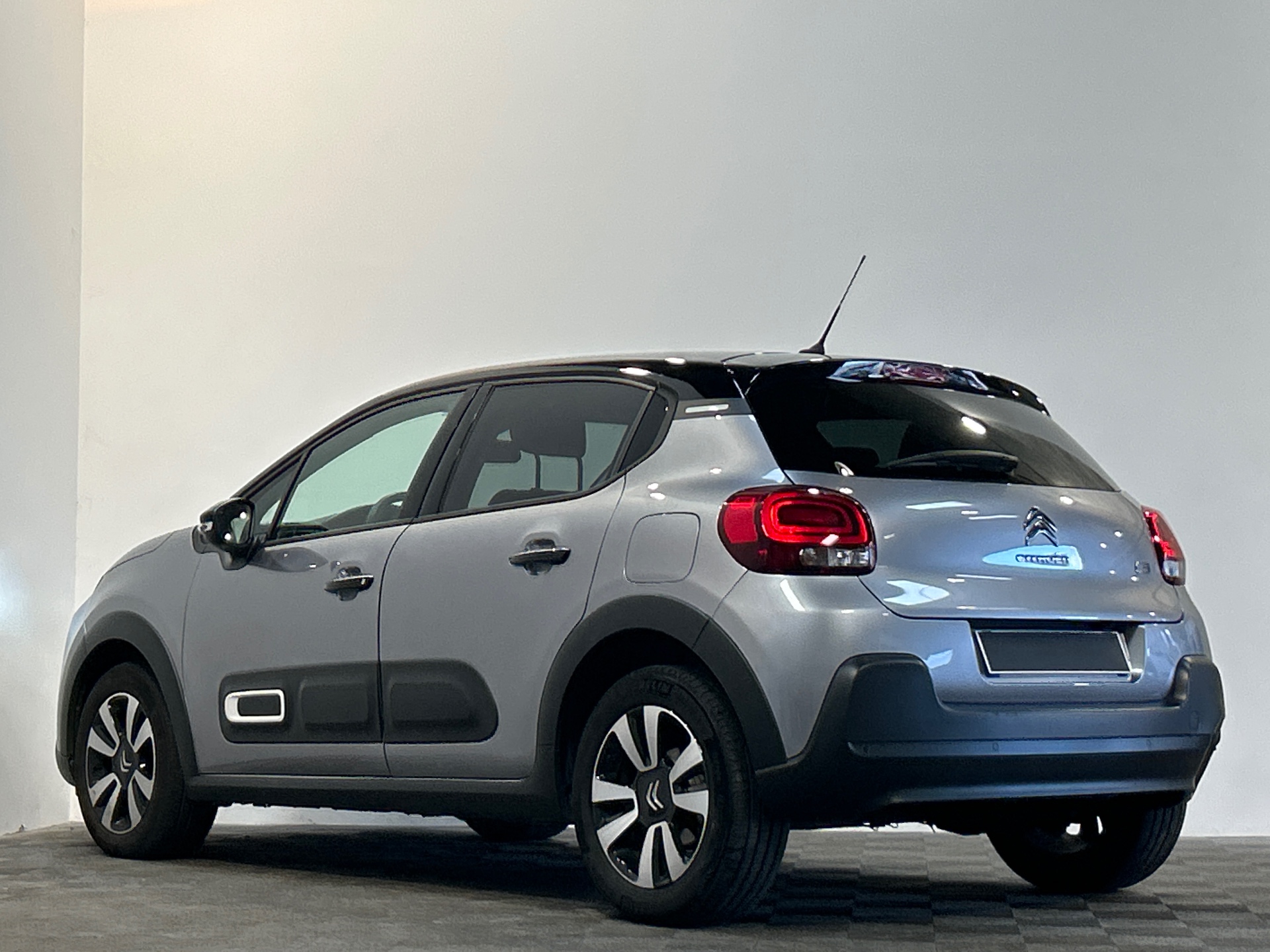 CITROEN C3 PURETECH 110 S&S EAT6 MAX