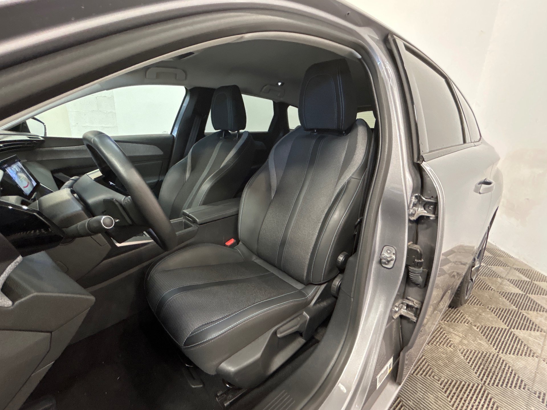 PEUGEOT 308 SW SW Allure Hybrid 145 ch e-DCS6